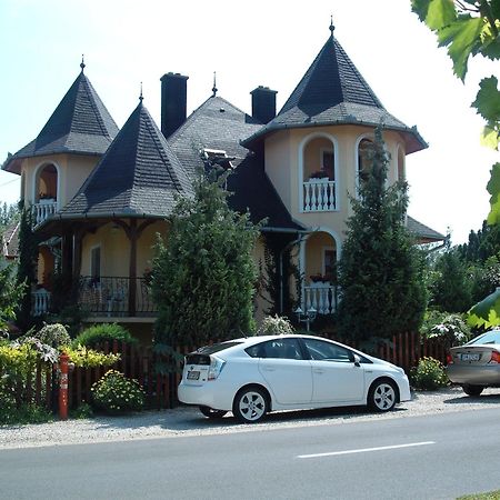 Ilona Kis Kastély Panzió Hotel Keszthely Kültér fotó