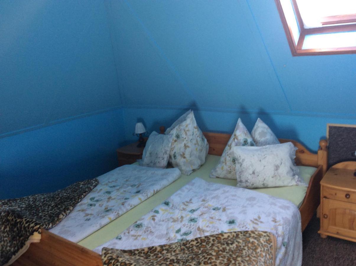 Ilona Kis Kastély Panzió Hotel Keszthely Kültér fotó