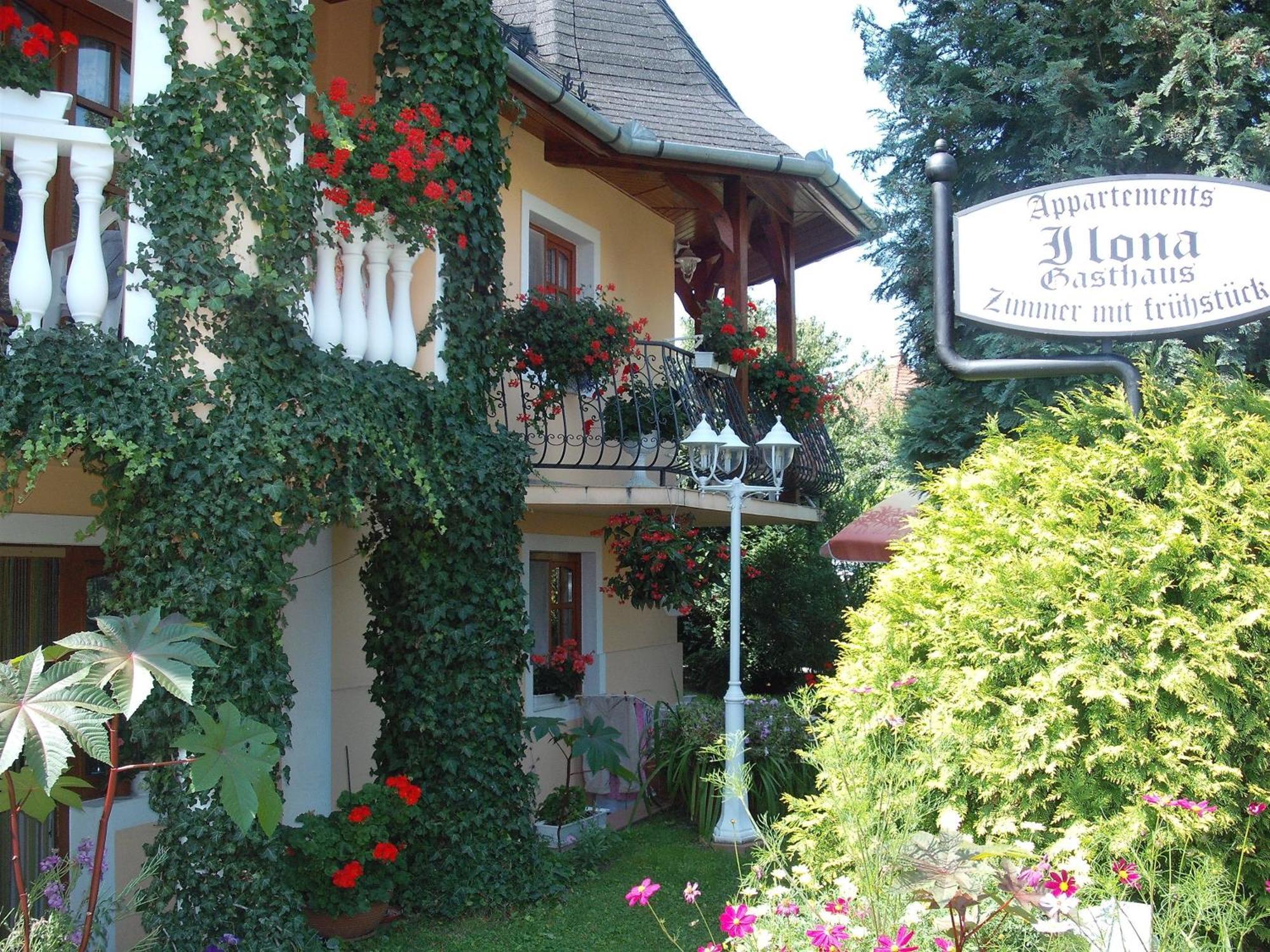 Ilona Kis Kastély Panzió Hotel Keszthely Kültér fotó