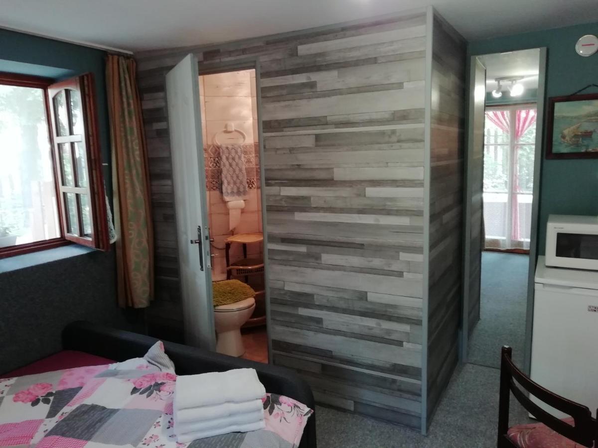 Ilona Kis Kastély Panzió Hotel Keszthely Kültér fotó
